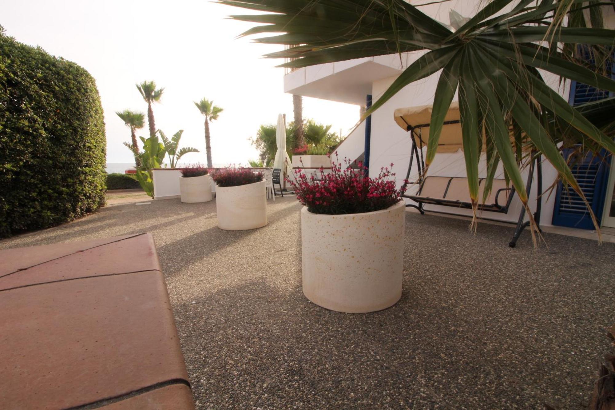 טורה סן ג'ובאני אוג'נטו Residence Mare Azzurro מראה חיצוני תמונה