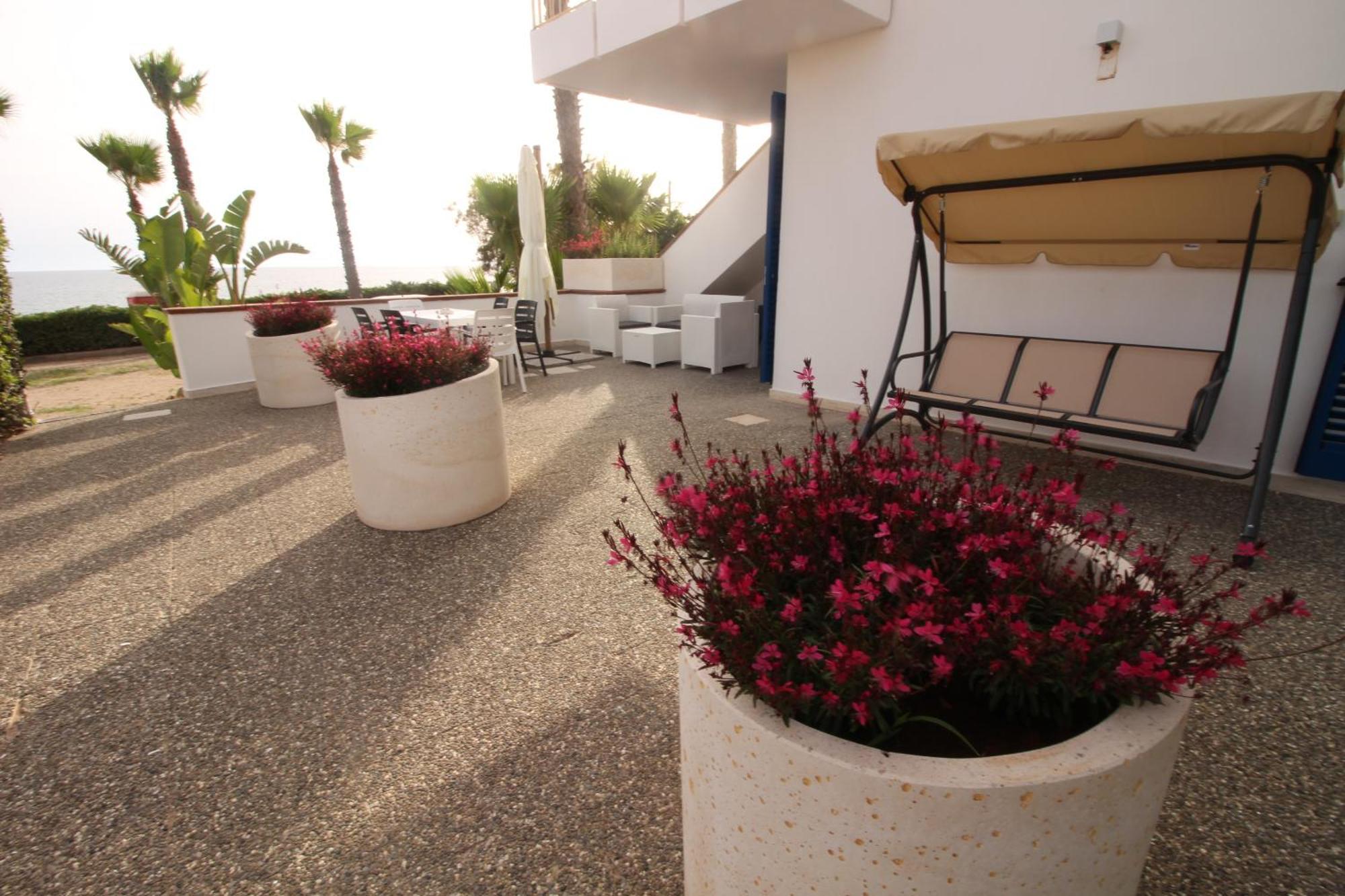 טורה סן ג'ובאני אוג'נטו Residence Mare Azzurro מראה חיצוני תמונה
